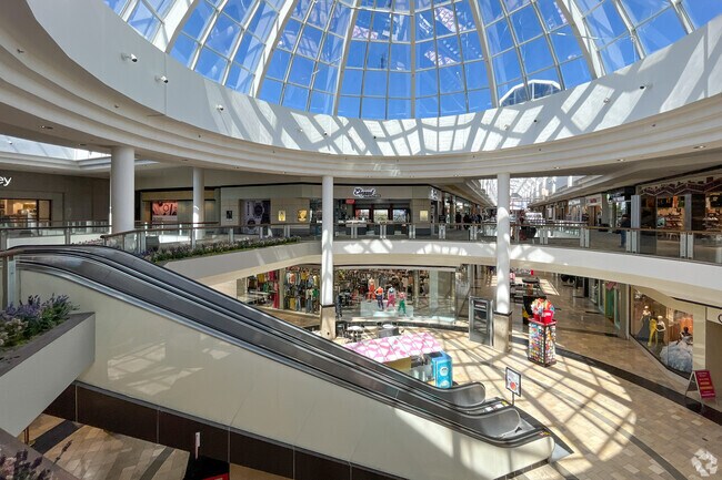The St Johns Mall is conveniently located just a few minutes away from Hodges.