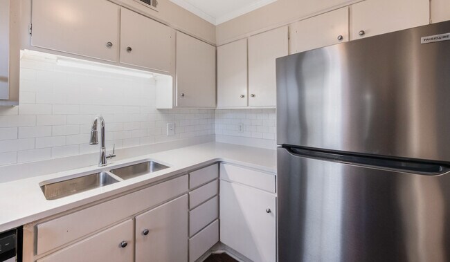 Courtyard on Main, Salisbury, NC 28144 - photo 4