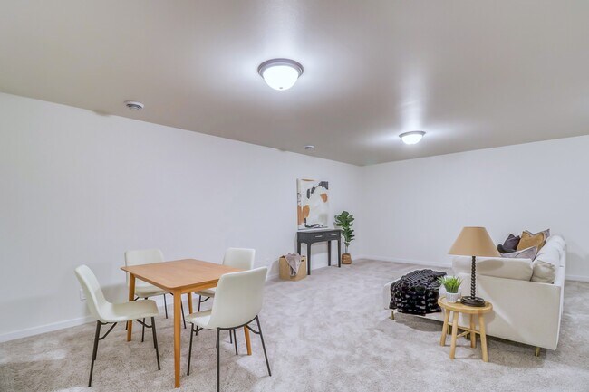 Basement1_4.jpg