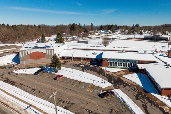 Mexico Elementary in Mexico received a C grade from Niche (2024).