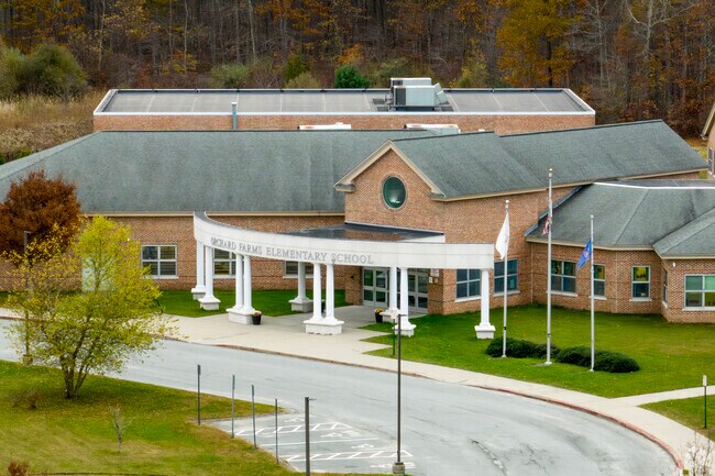 Orchard Farms El. School is a well ranked welcoming choice for students in Comstock Gardens.