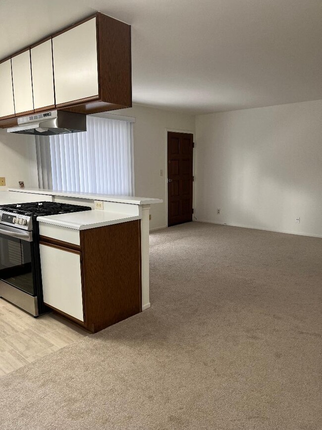 5908 Cedros Ave, Sherman Oaks, CA 91411