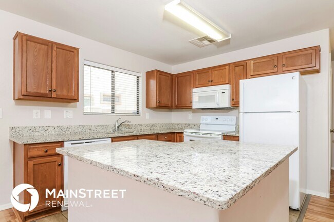 2160 E Greenlee Ave, Apache Junction, AZ 85119 - photo 5