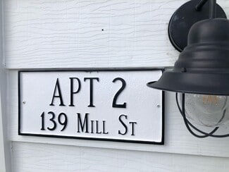139 E Mill St, Wauconda, IL 60084