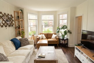 3350 W Cuyler Ave Unit 1, Chicago, IL 60618