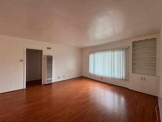 719-729 E Chevy Chase Dr unit 719 C, Glendale, CA 91205 - photo 4