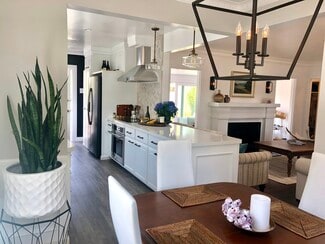1741 Oak St, Santa Monica, CA 90405