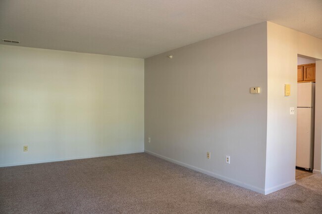 100 Northridge Dr unit 2, Oxford, OH 45056 - photo 4