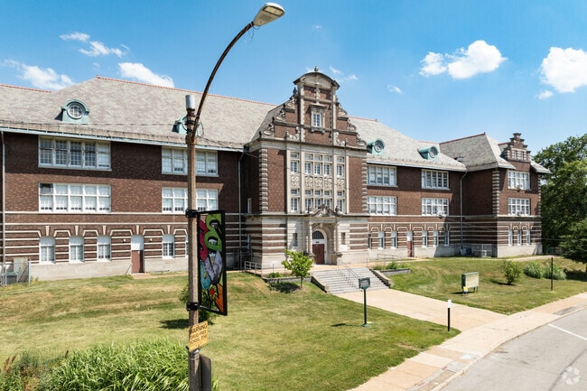 Long International Middle School prioritizes learning and collaboration.