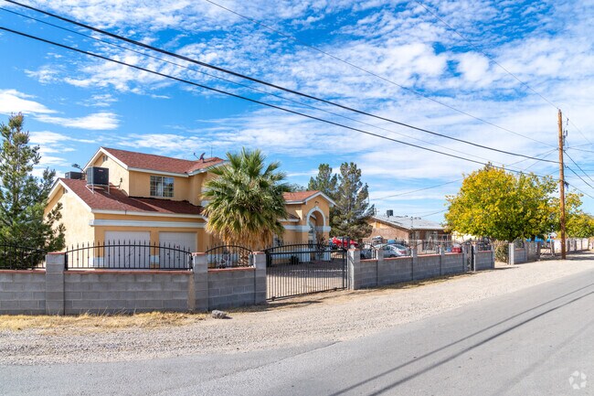 Tornillo's landscape featuring older and newer homes.