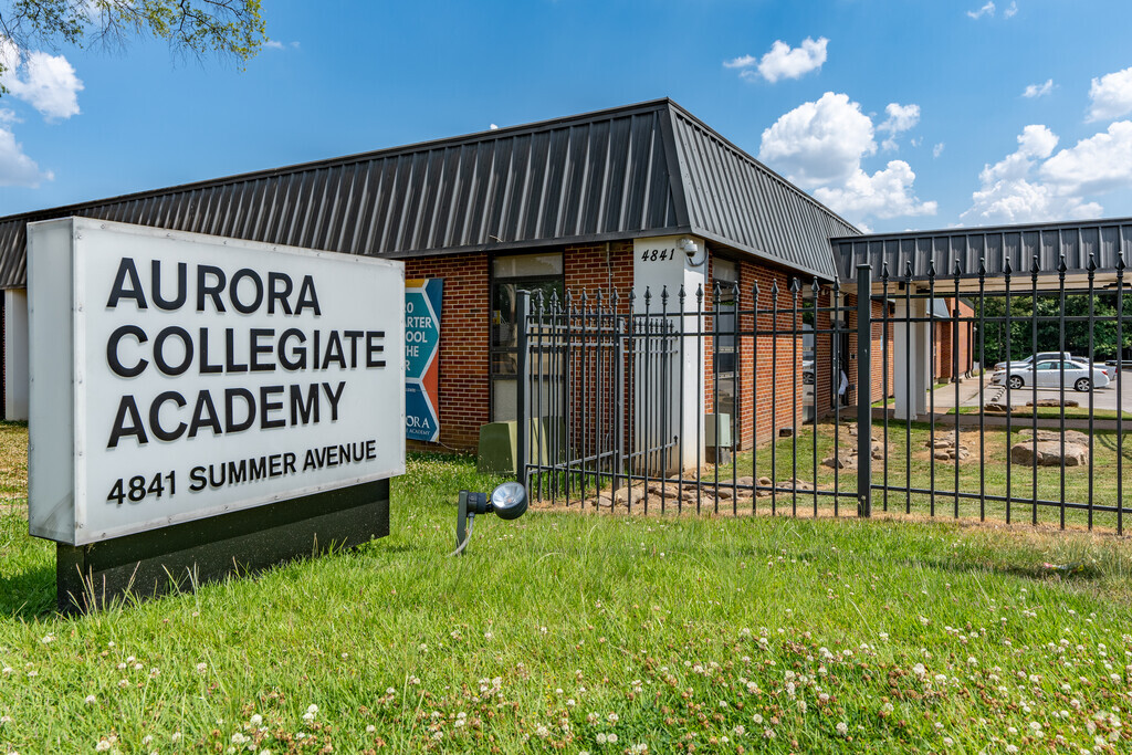 Aurora Collegiate Academy in Berclair is a charter Elementary School.