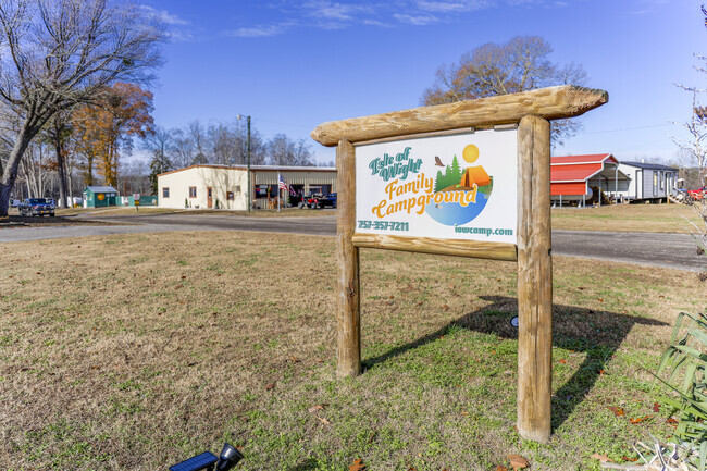 Get back to nature at Isle of Wight Family Campground.