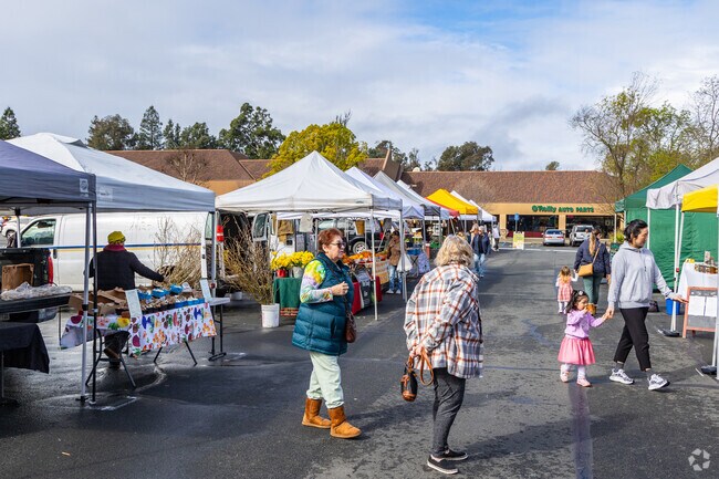 Bennett Valley has a year-round farmers market locals love to meet up at.