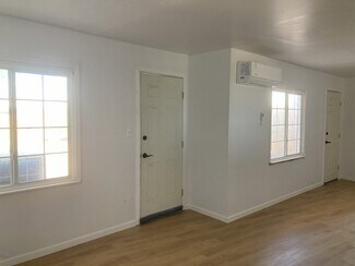 902 W Hopi Dr, Holbrook, AZ 86025