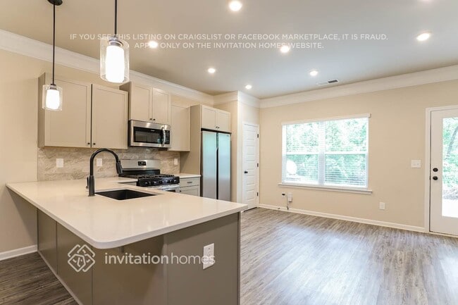 2303 Buford Town Dr, Buford, GA 30518 - photo 4