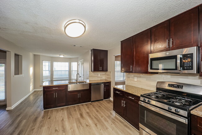 1103 Village Oaks, Jonesboro, GA 30238 - photo 7