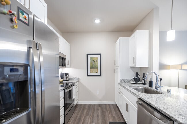 Elm Grove Heights (Luxury Senior Living), Elm Grove, WI 53122 - photo 7