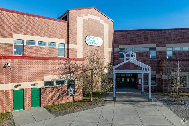 Colony Middle School offers a welcoming campus.