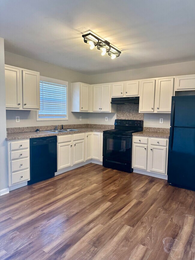 539 Park St, Kannapolis, NC 28083