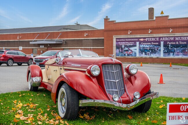 Buffalo Transportation Museum in Willert Park offers visitors a chance to explore vintage cars.
