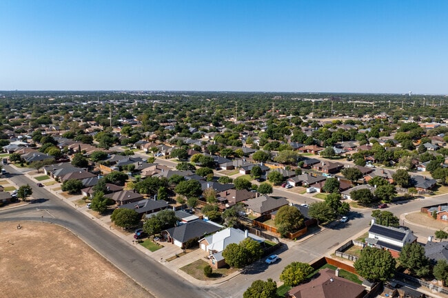 University Pines is perfect for students and families with its local dining hotspots.