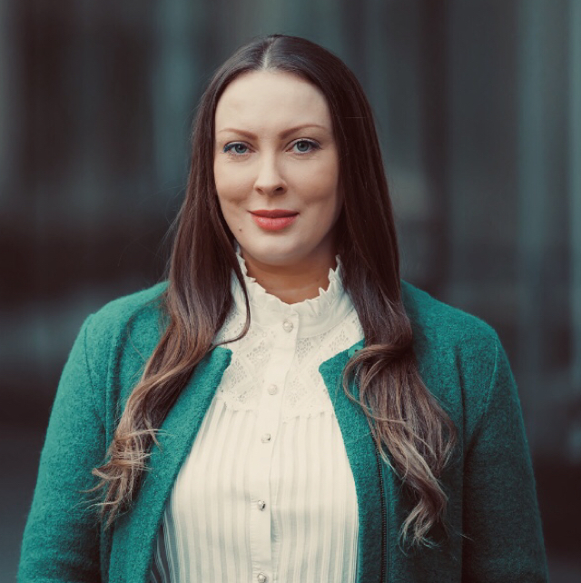 Agent Photo