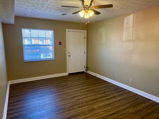 2305 Adams Ave, Huntington, WV 25704 - photo 3