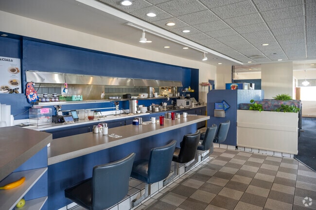 The Apple Peddler serves wonderful pies to White City residents.