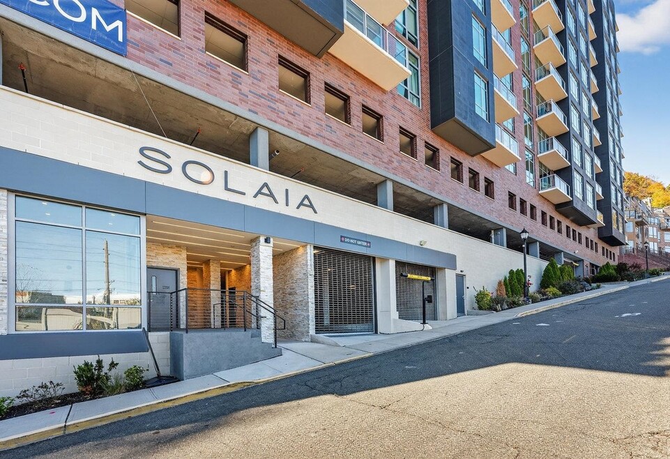 Solaia, North Bergen, NJ 07047 - photo 1