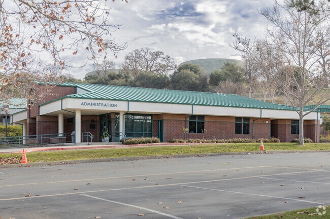 The student teacher ratio at Rolling Hills Middle School is 20 to 1.