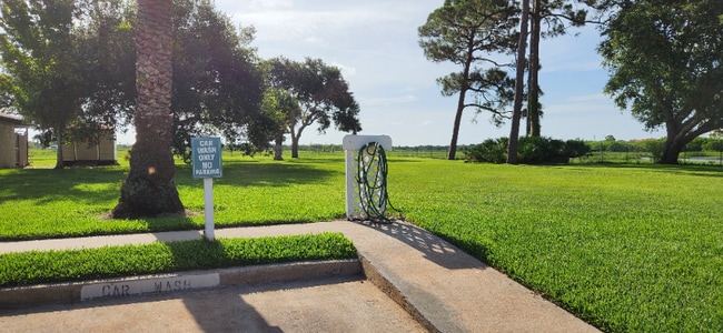 420 Breakwater Dr unit 14, Merritt Island, FL 32952 - photo 4