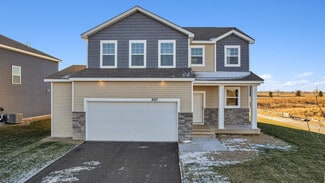 2087 Rainier Dr, Shakopee, MN 55379
