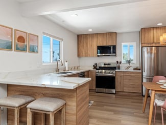 425 N Nevada St, Oceanside, CA 92054