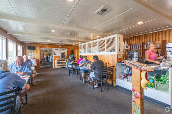 The Wooden Shoe Restaurant on Settlers Road is a popular Holland Heights diner.