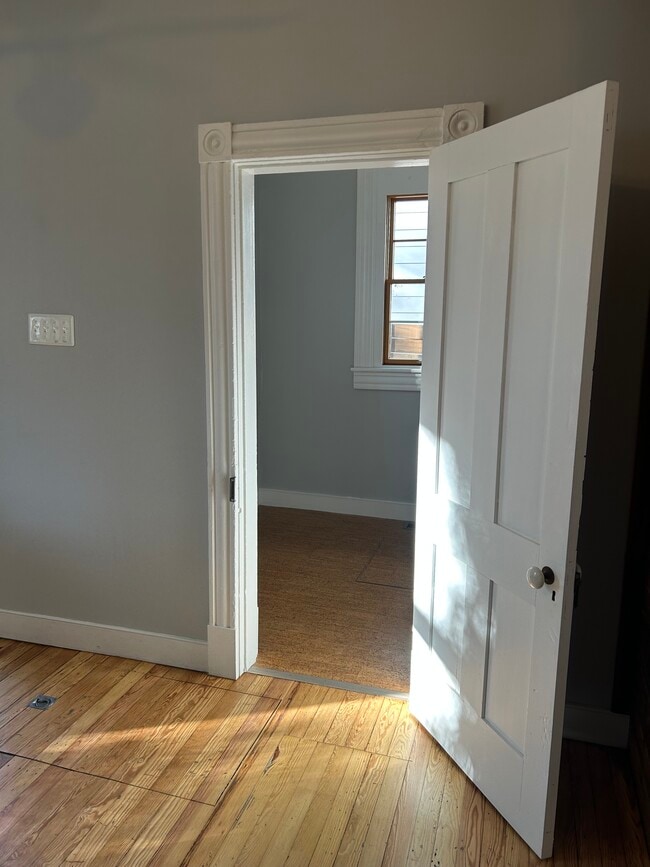 1103 Oakwood Ave unit . 1B, Richmond, VA 23223 - photo 7