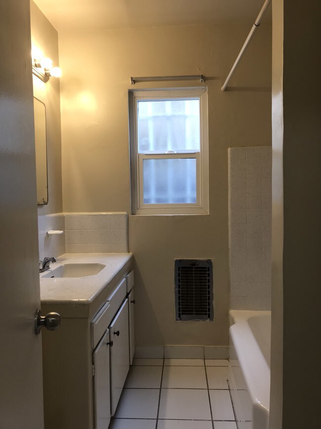 917 N Hudson Ave unit 1, Los Angeles, CA 90038 - photo 5