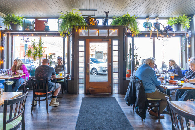 Rathdrum is a small town that features lots of local businesses in the downtown corridor.