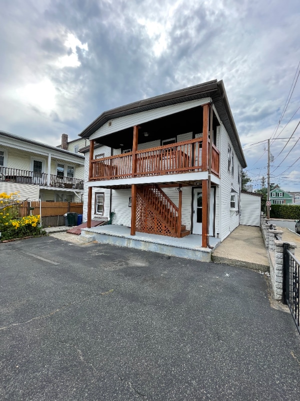 29 Tracey St Unit 2, Peabody, MA 01960
