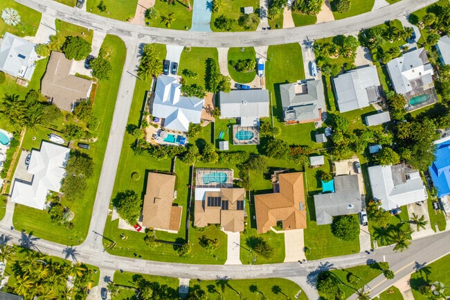 Many South Beach single family homes sport a pool in their backyards.