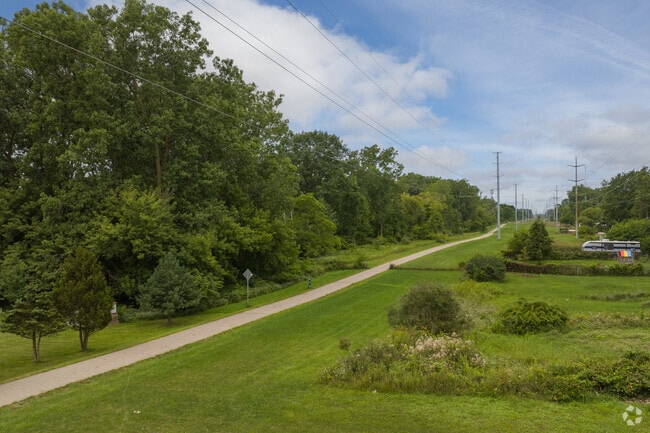 The South Lansing Trail running through Wexford Heights.