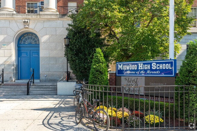 Courses in Reading, Writing, and Literature are available at Midwood High School.