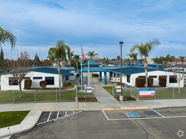 Children in Dinuba can attend Kennedy Elementary School.