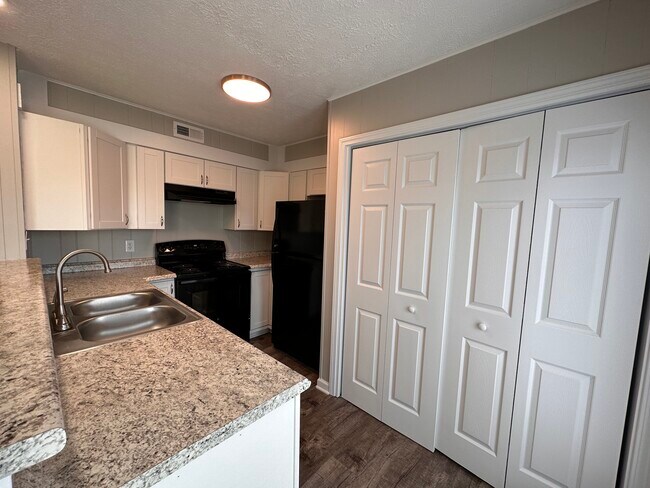 2837 Louisville Rd unit C, Louisville, TN 37777 - photo 5