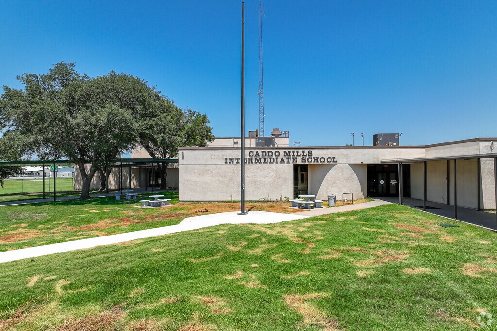 Caddo Mills Intermediate School nurtures a learning environment.