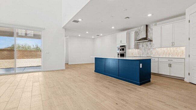 2319 W Pearce Rd, Phoenix, AZ 85041 - photo 7