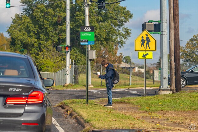 Allendale-Lakeside locals have easy access to public transportation.