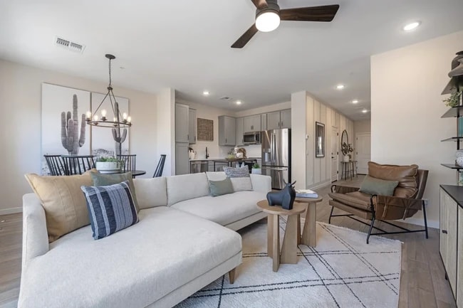 2839 W Eagle Talon Rd unit 36492396, Phoenix, AZ 85085 - photo 7