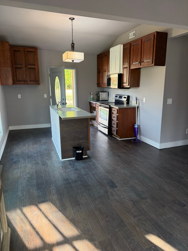 821 Everett Springs Rd NE, Calhoun, GA 30701 - photo 2