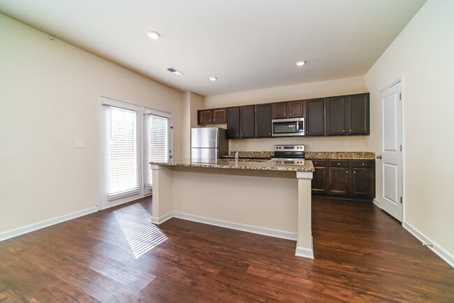 504 Overo Dr, McDonough, GA 30253 - photo 7