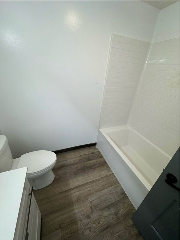 1018 Glezen St, Petersburg, IN 47567 - photo 7